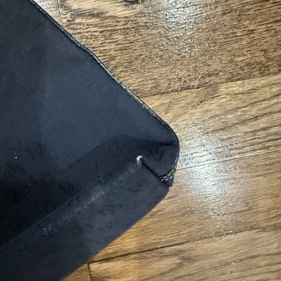 Dooney & Bourke small hobo bag - Picture 2 of 7